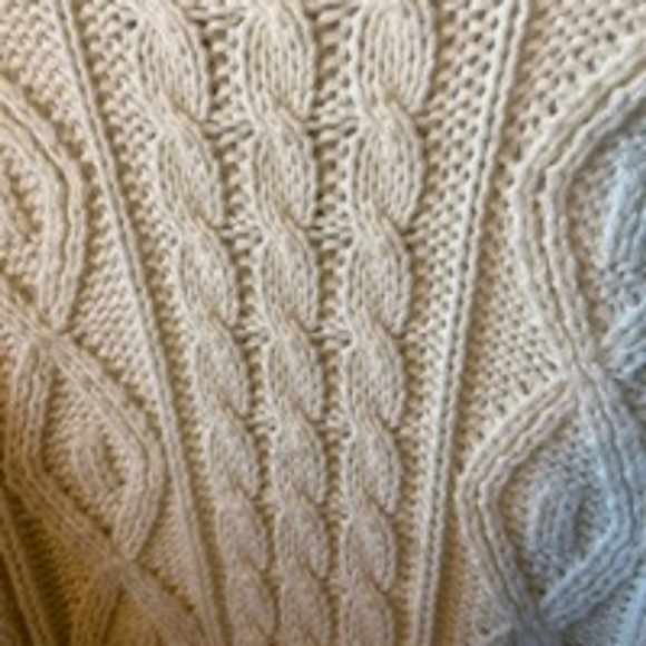 Vintage Gimbels Cream Cable Knit Sweater Size S - Picture 3 of 4